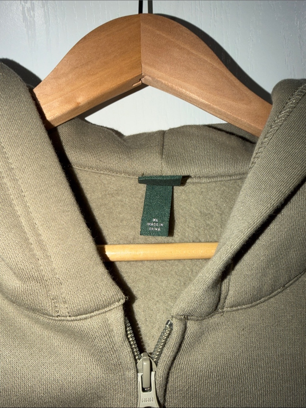 Wild Fable Sleeveless Zip-Up Hoodie Vest in Olive size XLarge - Picture 3 of 5